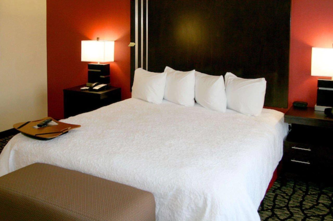 Hampton Inn & Suites Salt Lake City-University/Foothill Drive Экстерьер фото