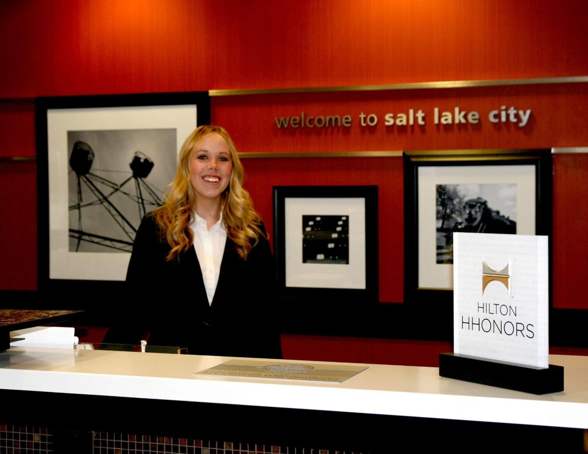Hampton Inn & Suites Salt Lake City-University/Foothill Drive Экстерьер фото